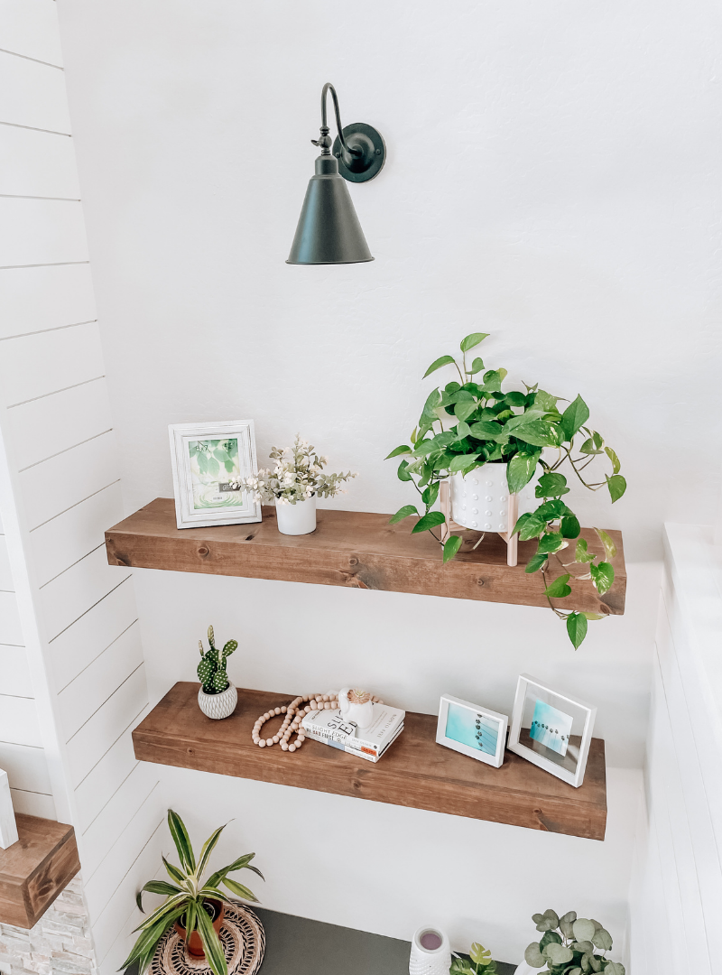 Simple DIY Floating Shelf